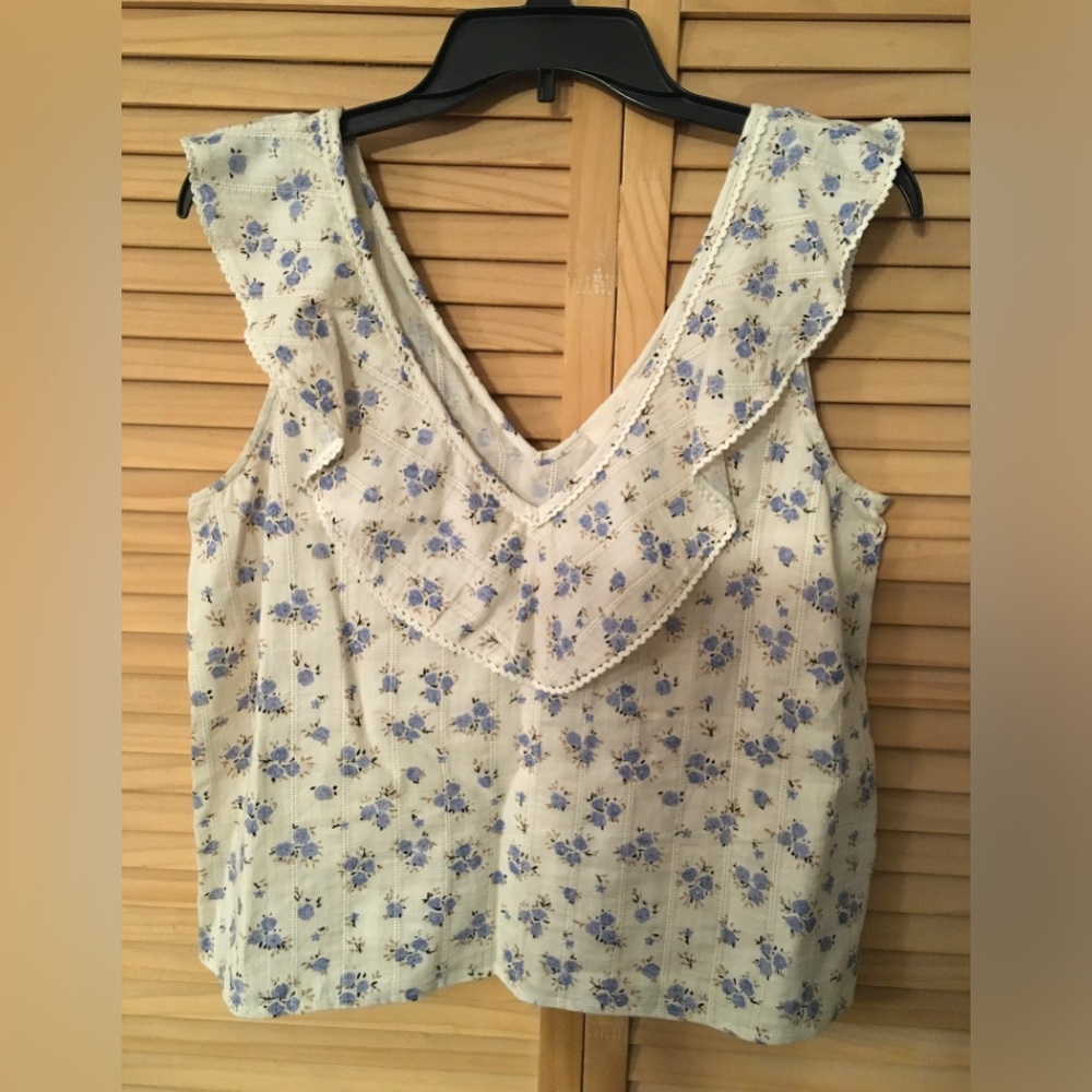 Sezane blouse size 6 new with tag